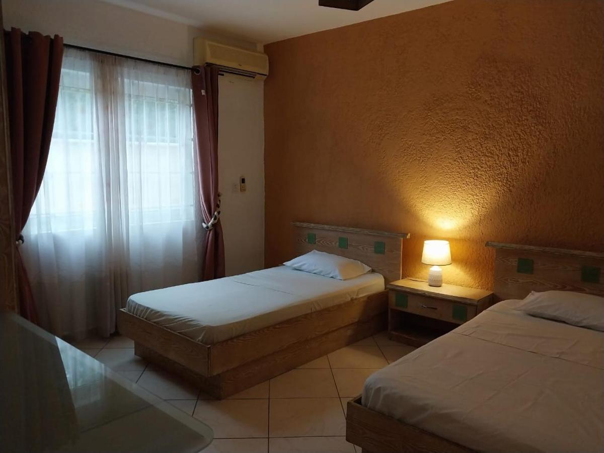 Flic En Flac, Les Orchidees, 3 Bedroom Ground Floor Apartment, Exterior foto